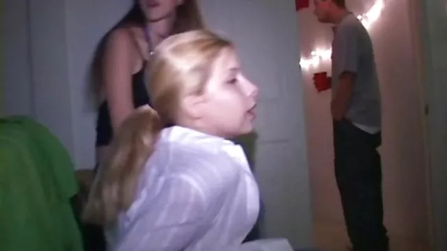 XXX hiçbir kayıt Samimi seks bedava sexfilmi güzel kız