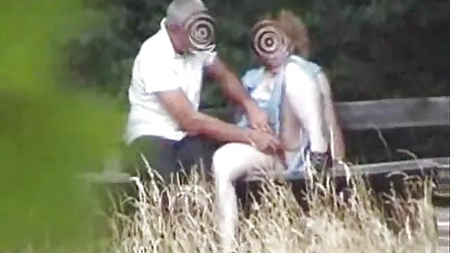 XXX hiçbir kayıt Elleri ile horoz ücretsiz sex filmi seyret sağım dizlerimin üstüne