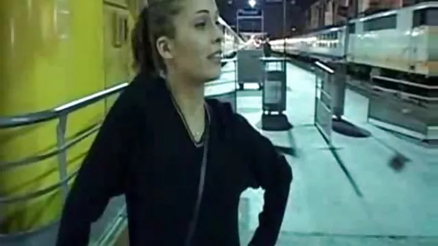 XXX hiçbir kayıt Büyük sex filmi ucretsiz göğüsler ile çarpıcı bebek kaba kötü olmayı seviyor