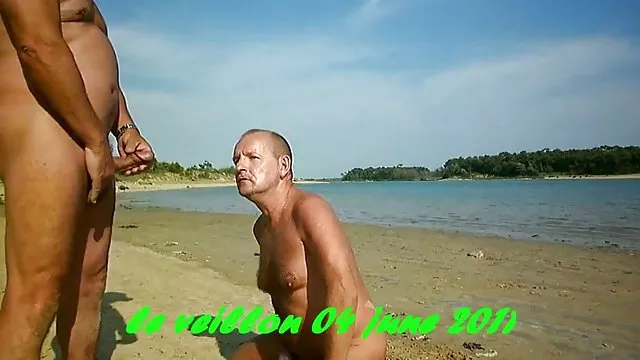 XXX hiçbir kayıt Sıcak genç Callie Kıbrıs craves bedava sexk filmi yüz alır